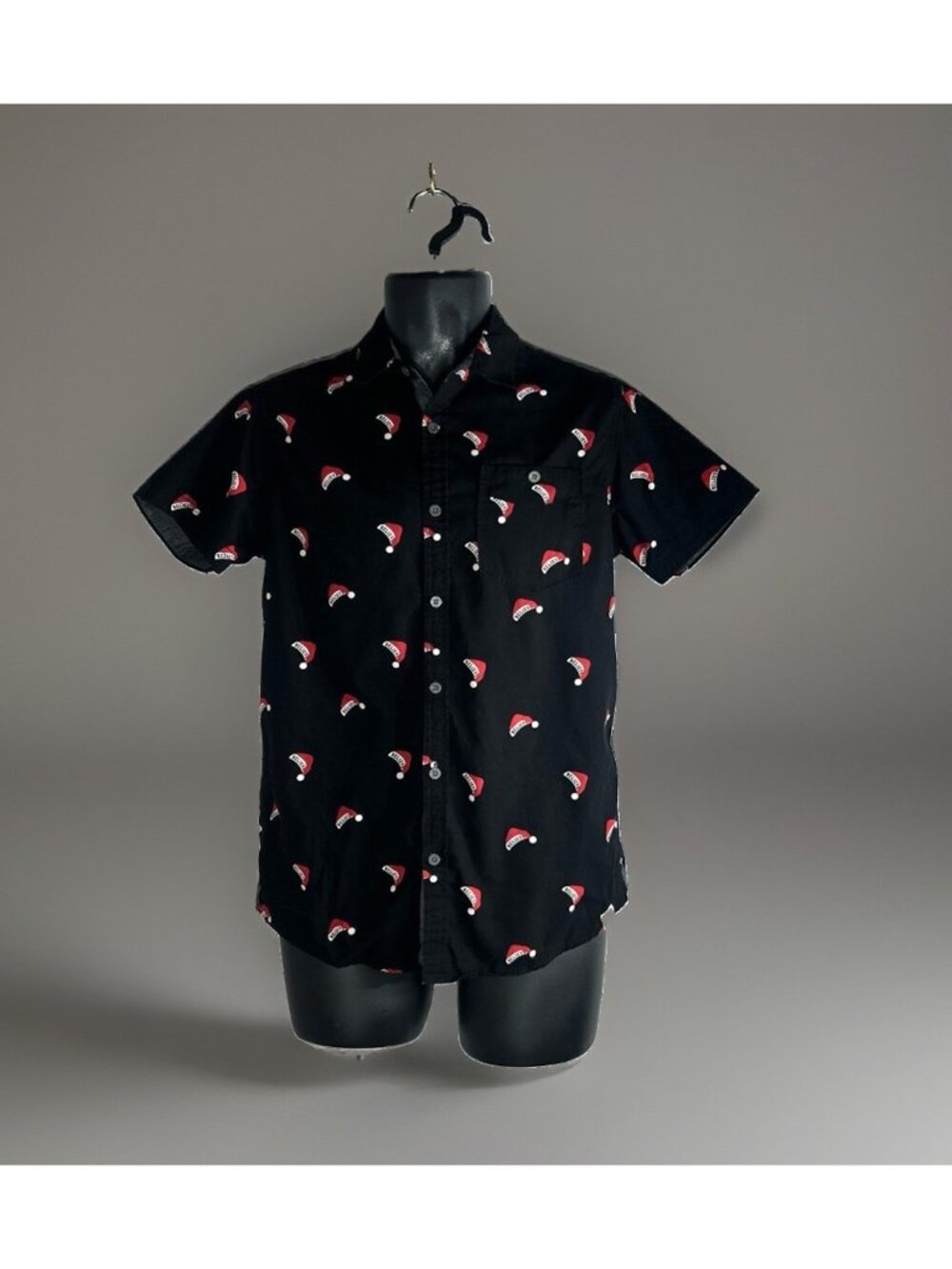 Free plant Mens Size small Santa Hat Believe Black Button up Shirt Christmas Top